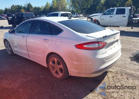 2013 Ford Fusion Hybrid Se z USA, uszkodzony, nr VIN 3FA6P0LU5DR370604